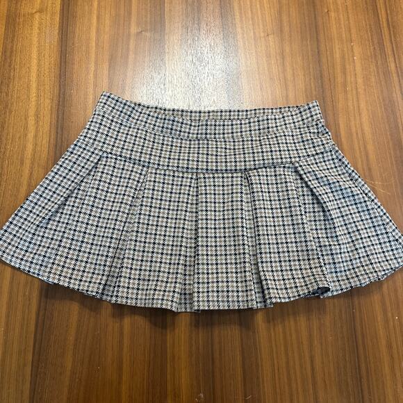 American Eagle Pleated Brown Plaid Mini Skirt With Shorts, Preppy, size XL - Picture 2 of 8